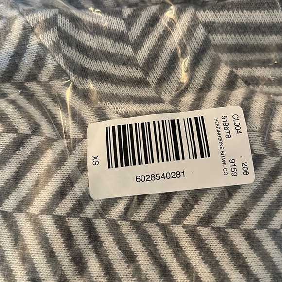 Ann Taylor Herringbone Shawl - XS - Light grey and white - Picture 4 of 4
